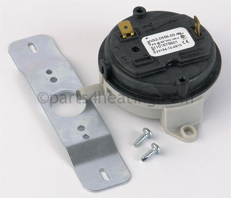 Hayward Industries Blower Vacuum Switch - Part Number: FDXLBVS1930